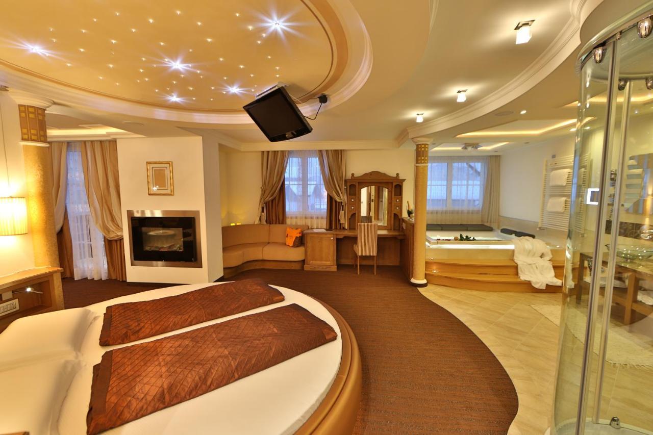 Dolce Avita Hotel Spa & Resort Andalo Eksteriør bilde